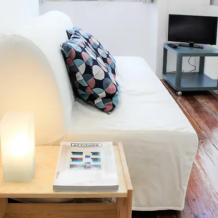 Bonjardim Flats - T1 *